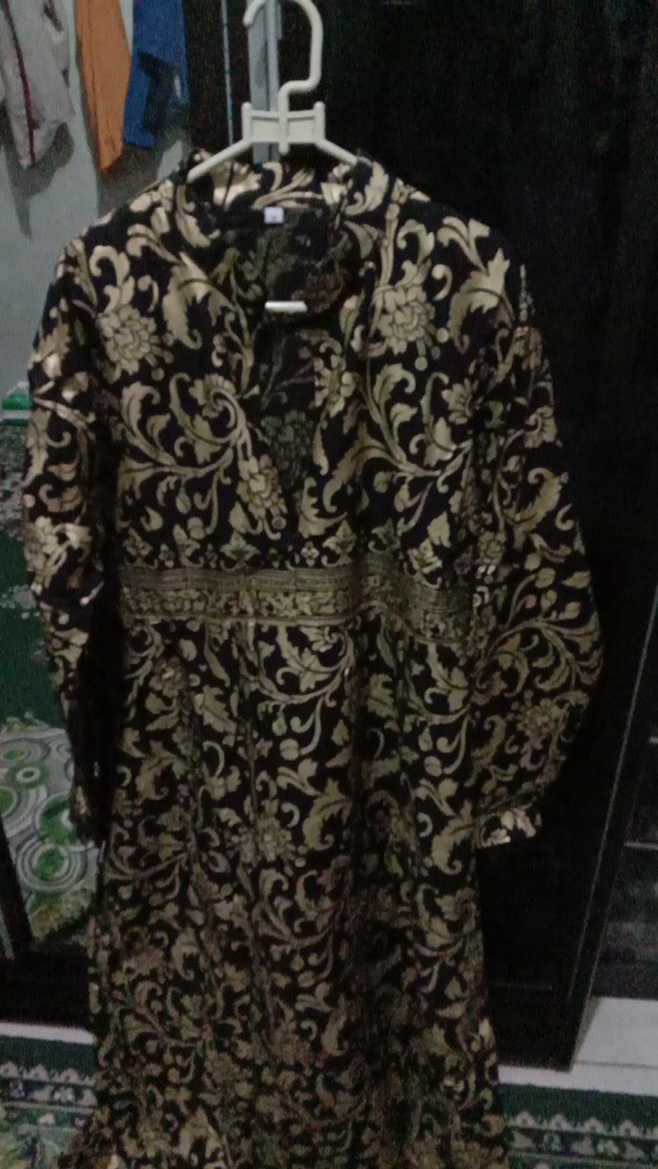 Baju Batik Couple Keluarga Motif Emas
