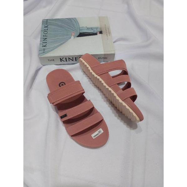 Sandal Slop wanita terbaru/Sandal Slop wanita kekinian