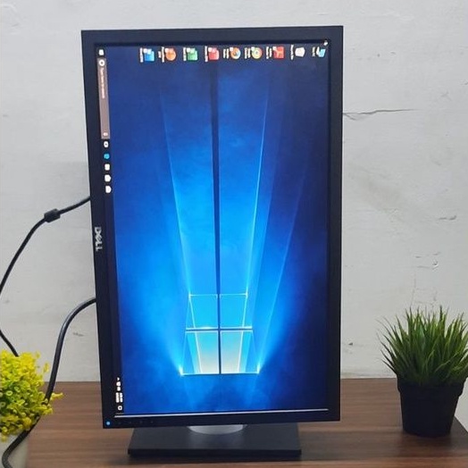 Monitor Dell 22 Inch P2210f, Layar Bisa Putar dan Naik Turun, Garansi