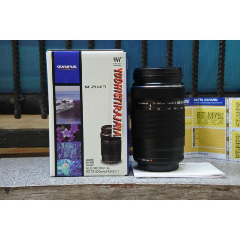Olympus M.Zuiko ED 75-300mm f/4.8-6.7 II (Resmi OCCI)
