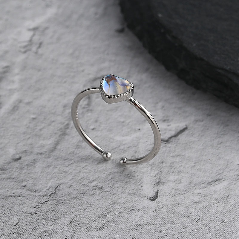 Cincin Silver Adjustable Bentuk Hati Warna Biru Untuk Wanita