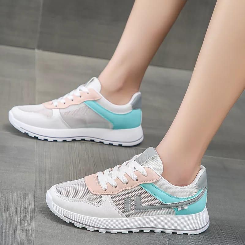 Sepatu sneakers wanita pelangi Anastasya