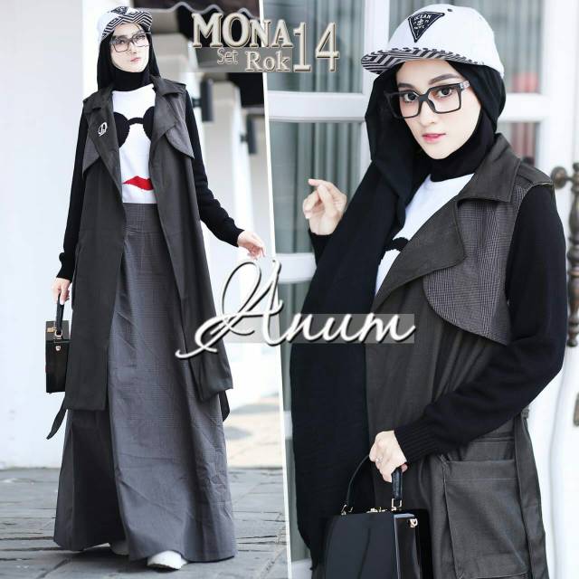 Mona set rok 14 by anum