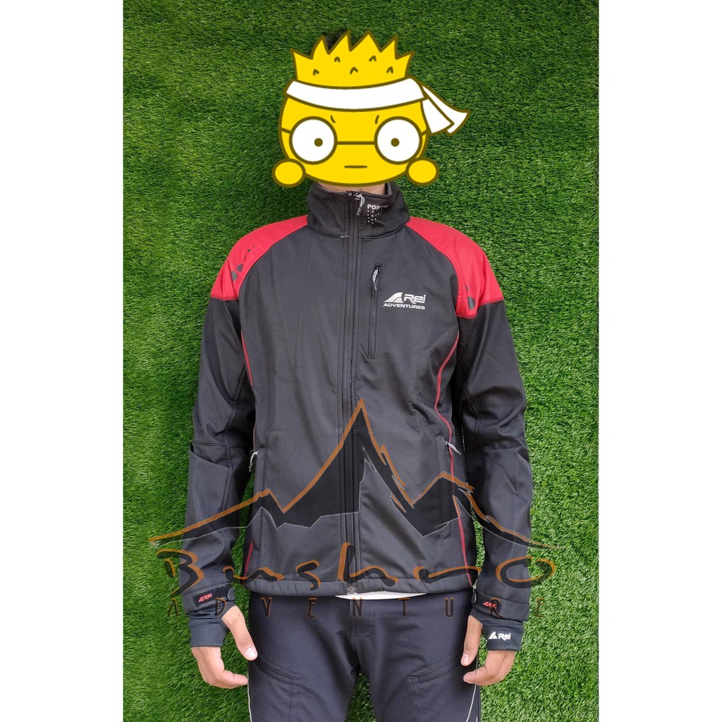 Jaket Gunung Softshell REI Outdoor - Jaket Outdor AREI Adventure Pobeda