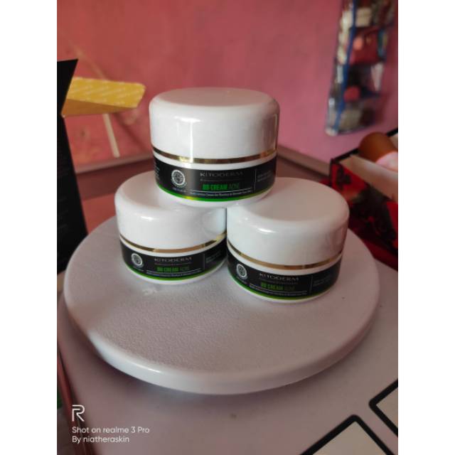 KITODERM BB CREAM ACNE / BB CREAM JERAWAT