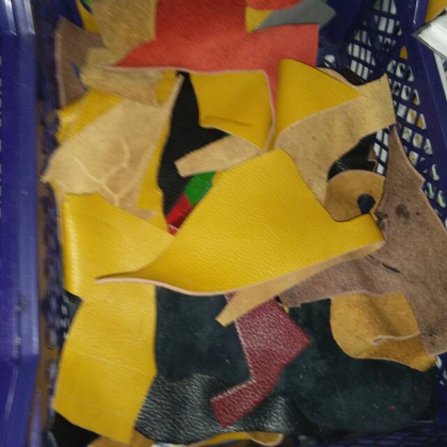 

Perca kulit asli ex tas kulit ukuran 15 cm