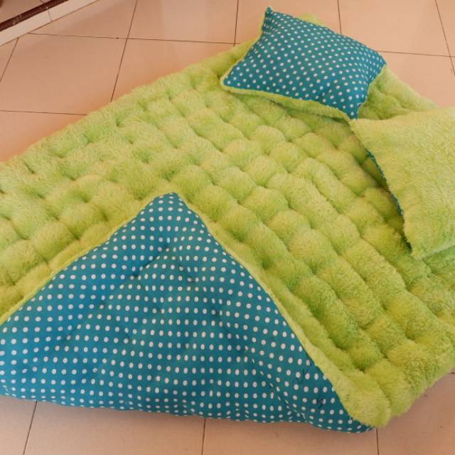 Karpet Bulu Tebal
