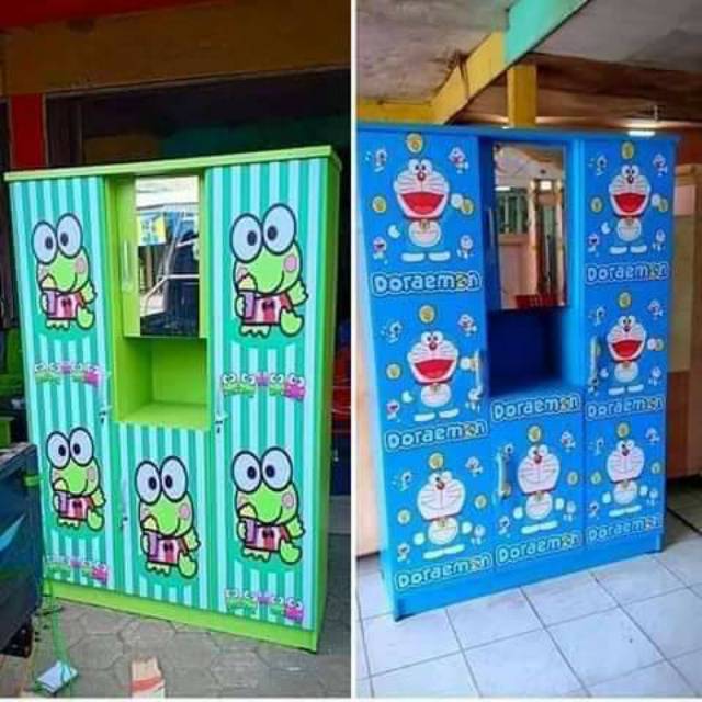 Lemari pakaian 3 pintu karakter