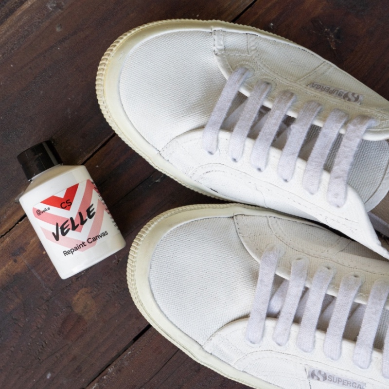 Cat Putih White ke sepatu kanvas - Velle CS