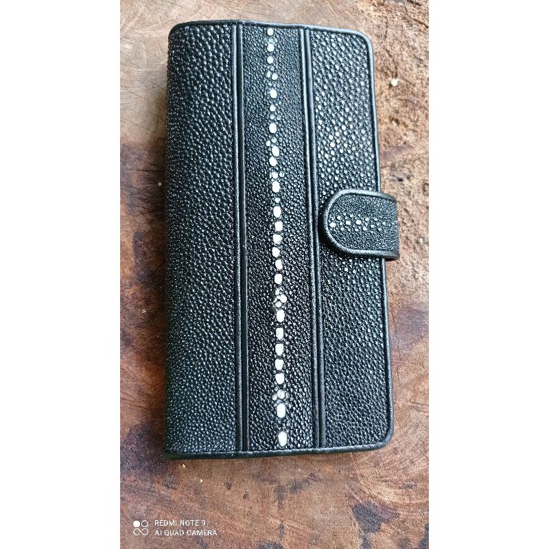 dompet kulit ikan pari