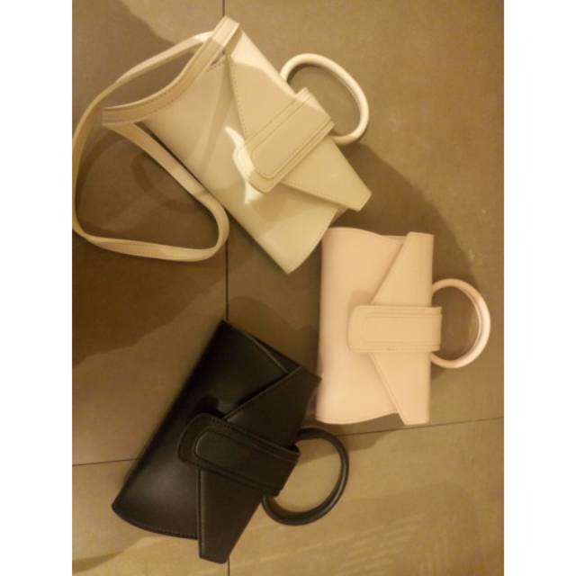 Miniso Official Product Envelope Messenger Bag / Tas Selempang Miniso