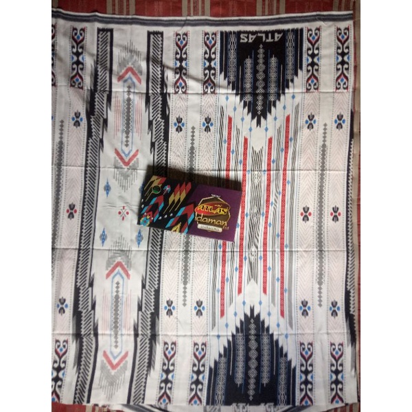 Sarung Atlas warna Putih