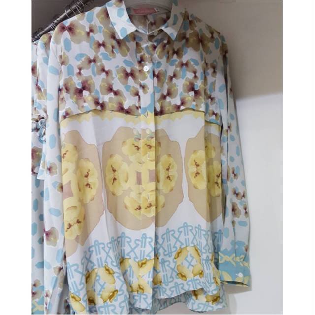 Ria miranda abbey top