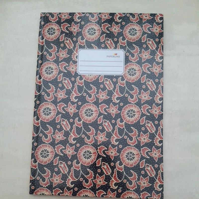 

buku folio 100 lembar / buku folio / buku batik folio / buku folio paperline / buku folio hard cover