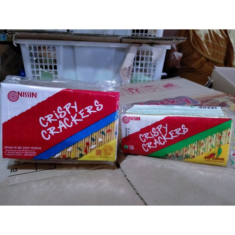 

NISIN CRISPY CRACKERS.. ENAK GURIH