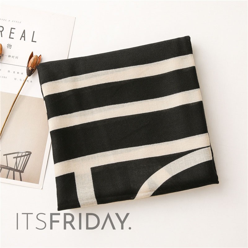 ITSFRIDAY ZETTA IN BLACK Scarf  - Premium Pashmina Shawl Selendang Syal Pasmina Hijab Import Motif Clasic Cream Black