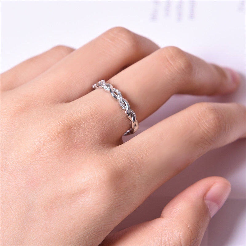 Set Cincin Berlian Zirkon Model Twisted Untuk Hadiah Anniversary Wanita