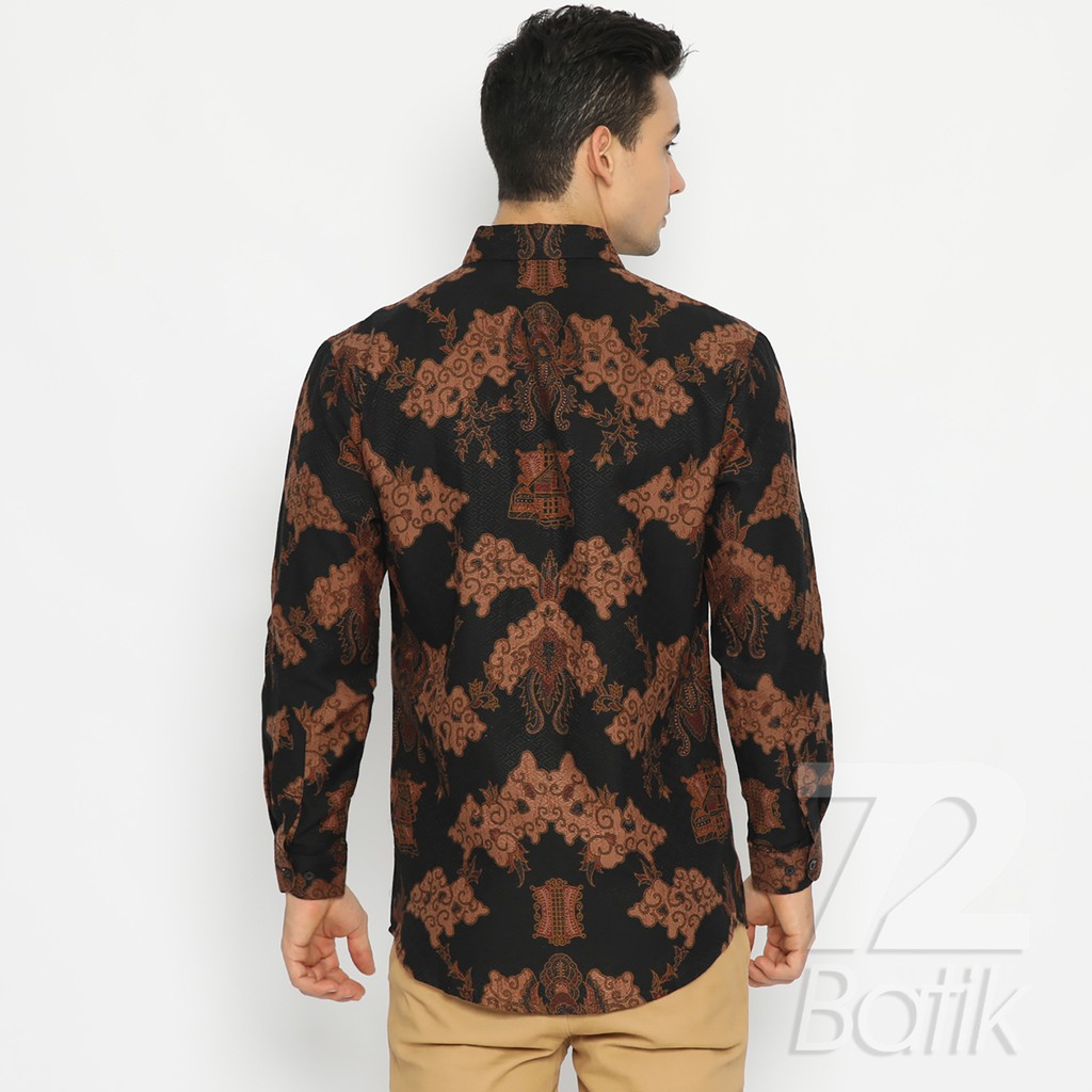 KEMEJA BATIK PRIA Hem Lengan Panjang Slimfit Premium Motf Elegant Warna Hitam Coklat 728311 Cap 72 - Baju Kemeja Atasan Pakaian Setelan Batik Pria Cowok Laki Laki Remaja Keluarga Kantor Lengan Panjang Modern Slimfit Slim Fit Premium Kekinian