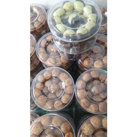 

aneka kue kering buat suguhan lebaran