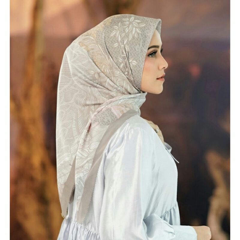 Buttonscarves Nusantara Mountain preloved