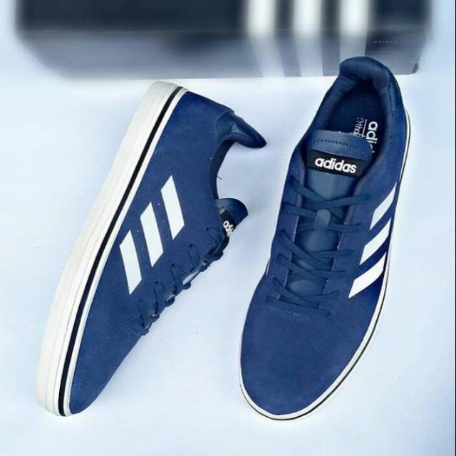 Original BNWB Sepatu Casual Adidas True Chill Skateboarding Navy White