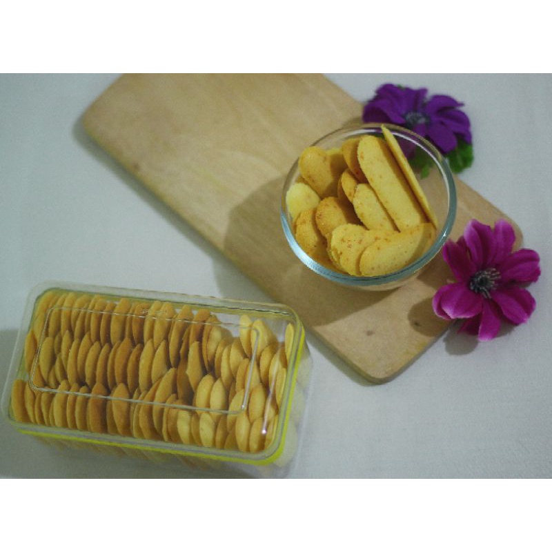 

kue lidah kucing