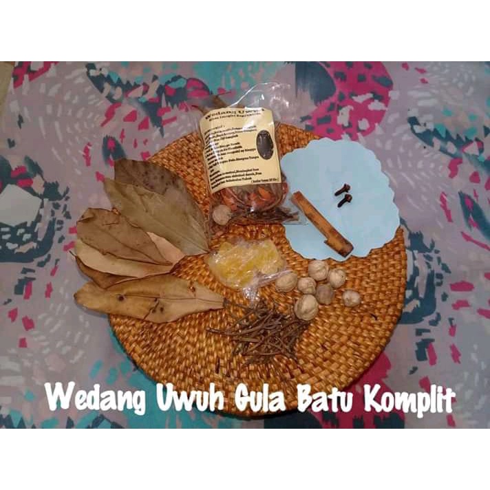 

Wedang Uwuh Komplit Gula Batu Jahe (Geprek, Iris, Bubuk) Kapulaga Sereh Dengan 10 Varian Khas Imogiri Jogjakarta