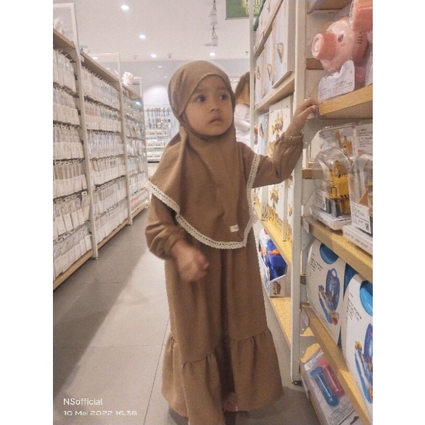 Gamis Anak NauraSyifa Kids + Hijab / Crinkle Airflow ORI