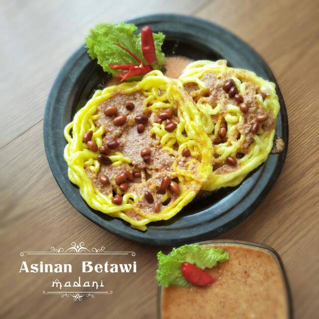 

Kerupuk asinan kuah kacang