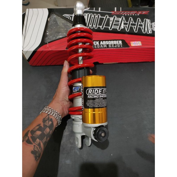 Shock ride it gp NTR R 1 dobel klick  matic ukuran 330 mm. Barang baru plus upgrade