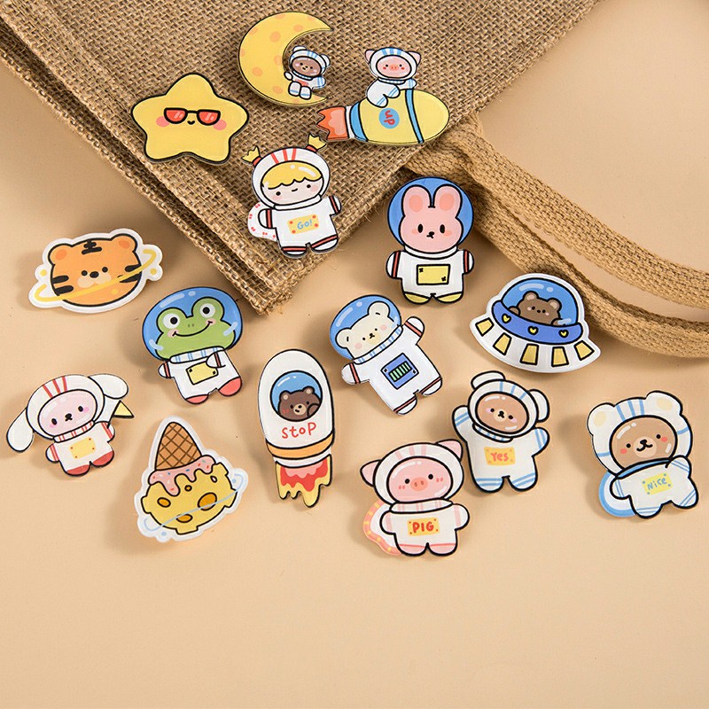 COD❤️Bros Akrilik lucu Kreatif Kartun Astronot Bros Anak Cute Gadis Aksesoris Tas Pakaian Liontin Brooch Pin Lencana Korea