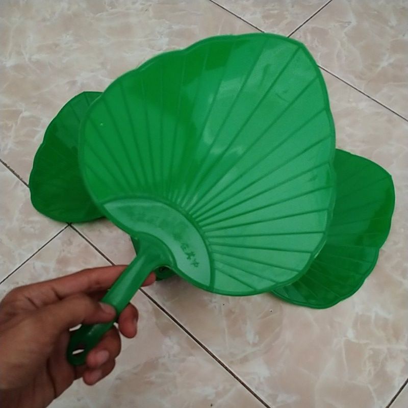 Kipas tangan plastik / kipas angin lope2 / kipas sate / kipas serbaguna