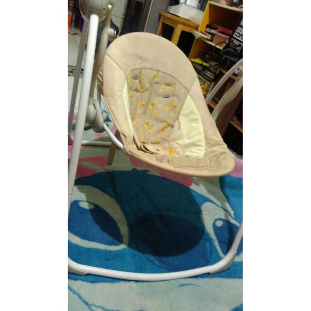 Ayunan baby elle / baby swinger