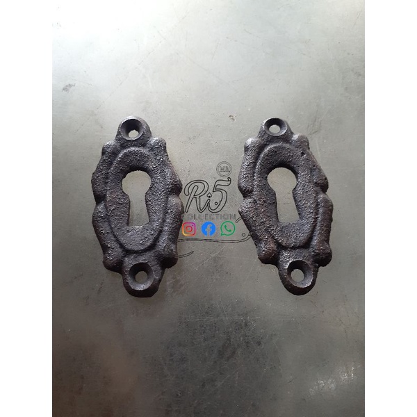 LUBANG TUTUP KUNCI KUNINGAN ANTIK