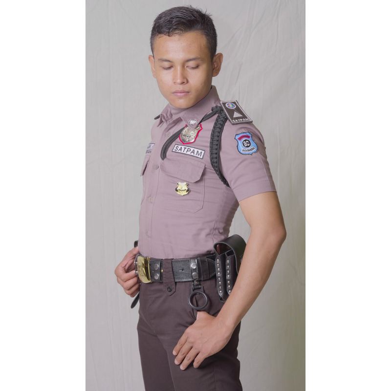 SERAGAM SATPAM COKLAT SERAGAM SECURITY CREAM DINAS HARIAN SERAGAM SECURITY PDL SERAGAM PDH 1 STEL SERAGAM SATPAM PDH LENGAN PENDEK SERAGAM PDL LENGAN PANJANG  1 STEL ATASAN BAWAHAN SATPAM BAHAN TEBAL SESUAI POLRI COD