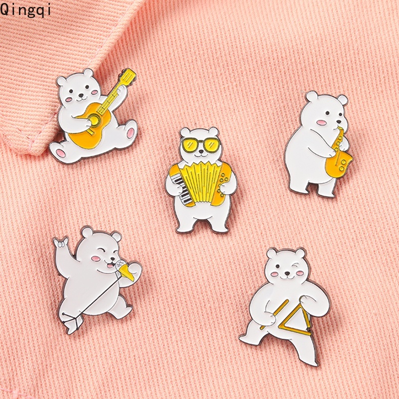 Bros Pin Enamel Bentuk Kartun Musik Beruang Putih Untuk Hadiah