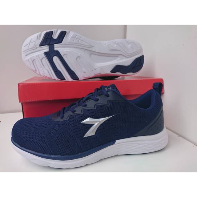 DIADORA SAVERIO MAN ORIGINAL/SEPATUKULIAH/SEPATUCASUAL/SEPATUSANTAI