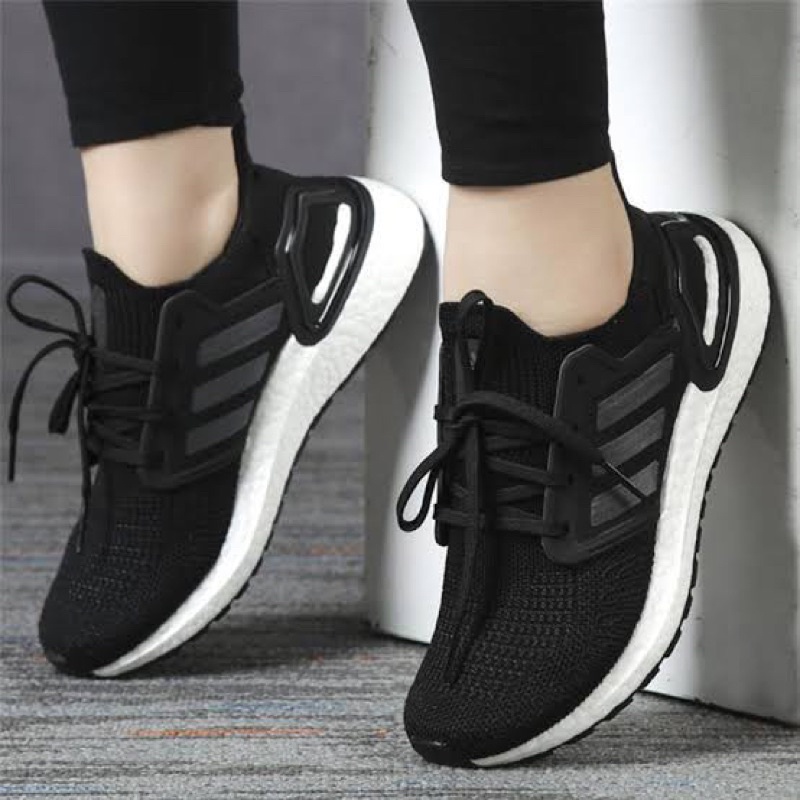 triple black ultra boost womens