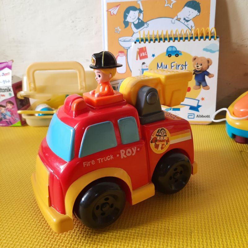 Preloved ToysRus Robocar Poli Push and Go Fire Truck Mainan Mobil Anak not ELC Fisher Price Tomy