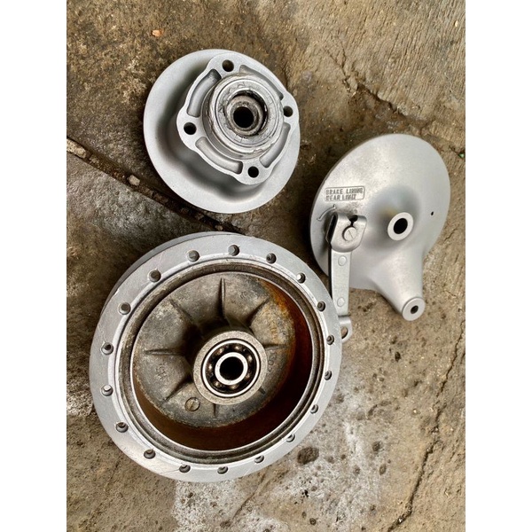 tromol belakang set tutuo kampas nap gear suzuki rgr,thunder original