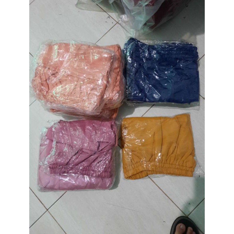 CELANA PENDEK SANTAI/ CELANA SANTAI / CELANA DEWASA/CELANA JUMBO