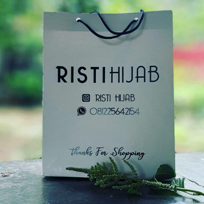 

paperbag ivory 24x8x30