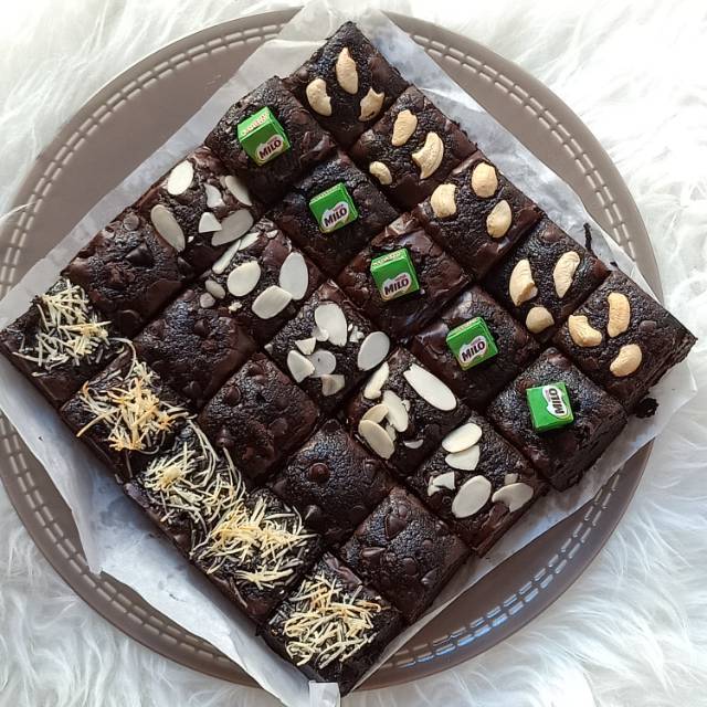 

Brownies Fudgy Isi 25 Slice