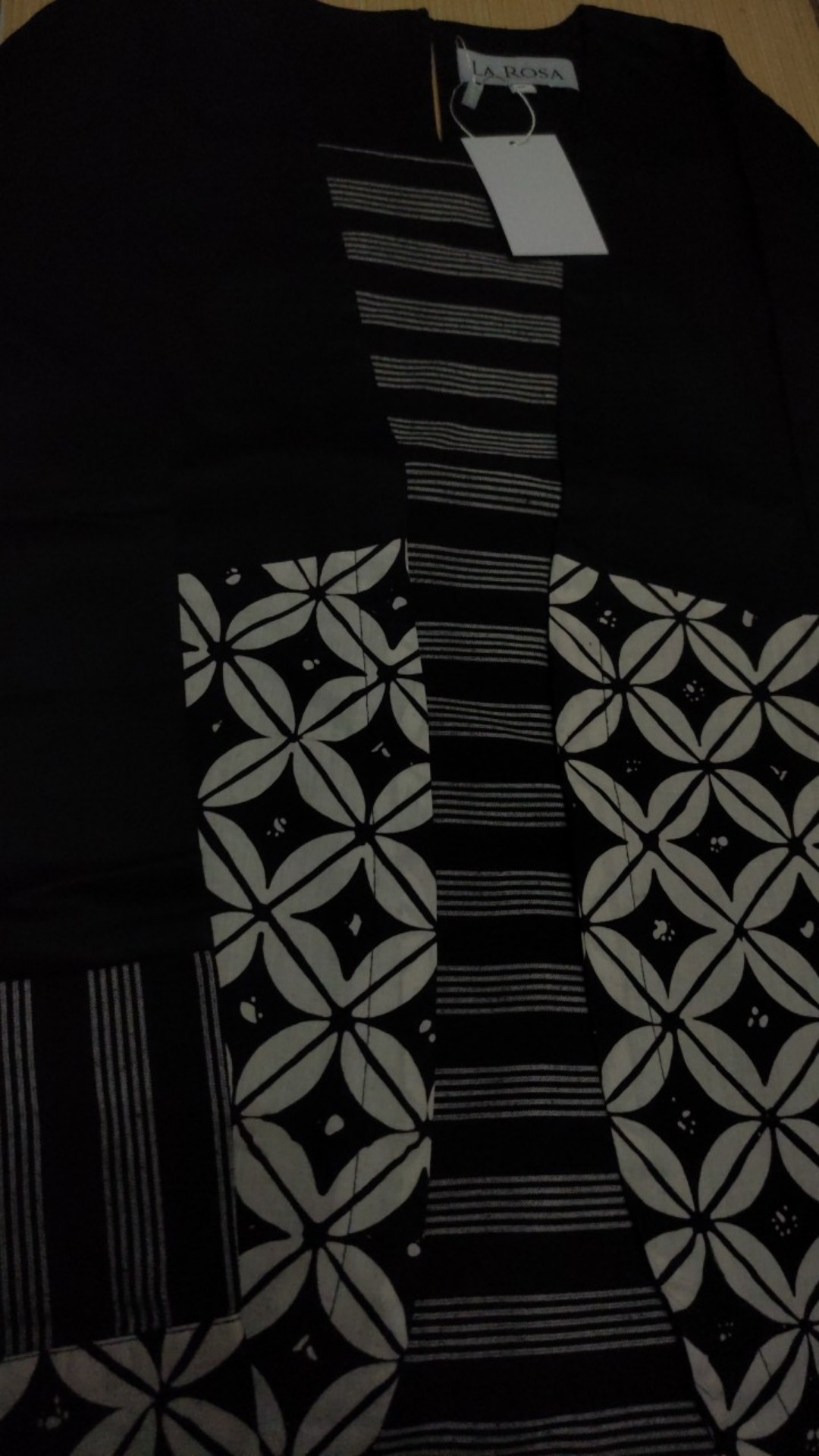 Atasan Batik Kawung Lurik Carla Black