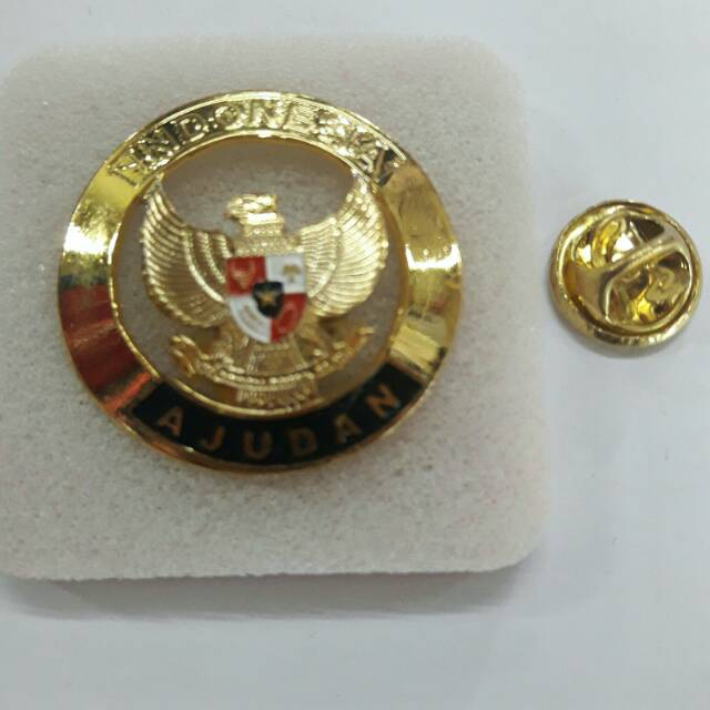 Pin AJUDAN