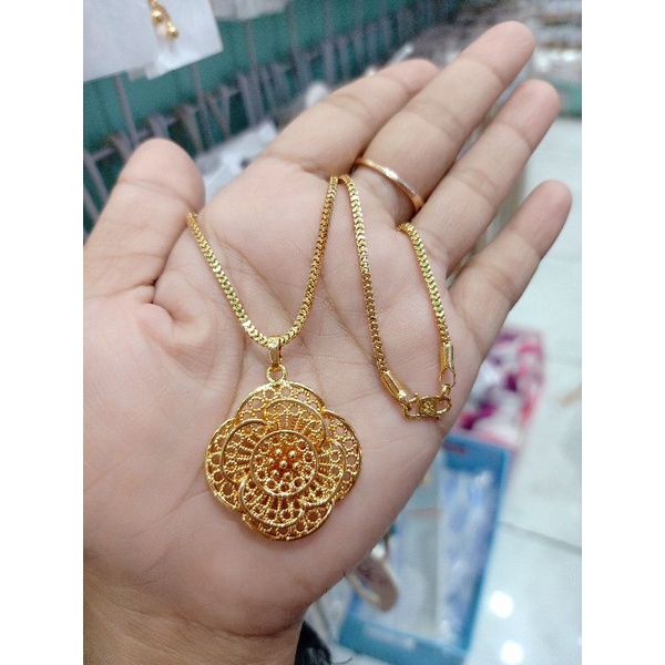 KALUNG PANJANG LIONTIN BUNGA BERLAPIS EMAS