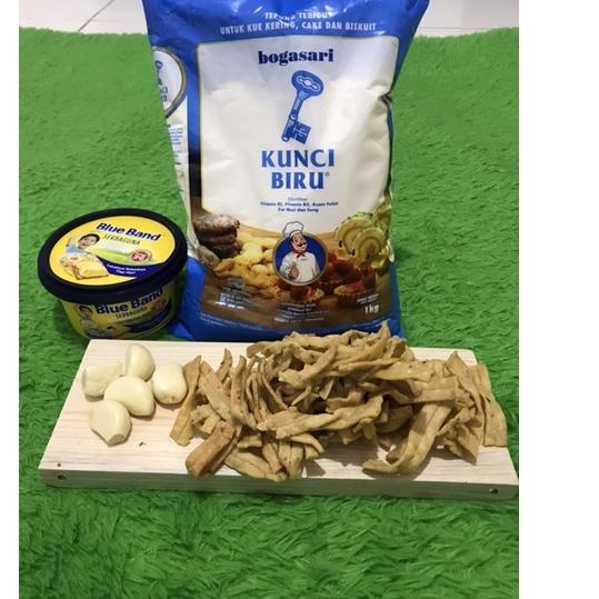 

[KODE PRODUK WPYHG9252] kue bawang padang/keripik bawang