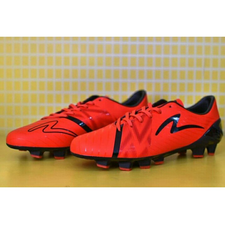 SEPATU BOLA SPECS ACCELERATOR SLAZ PRO FG BRIGHT RED/BLK 101051
