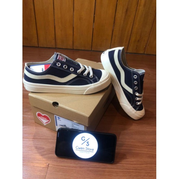 Ventela Public Low Navy BNIB - Sepatu Sneakers