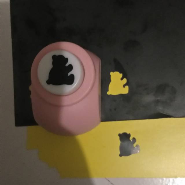 

M size paper punch